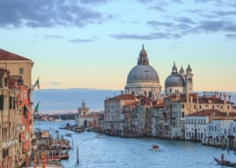 Venedig henrique ferreira RKsLQoSnuTc unsplash 1920x1200
